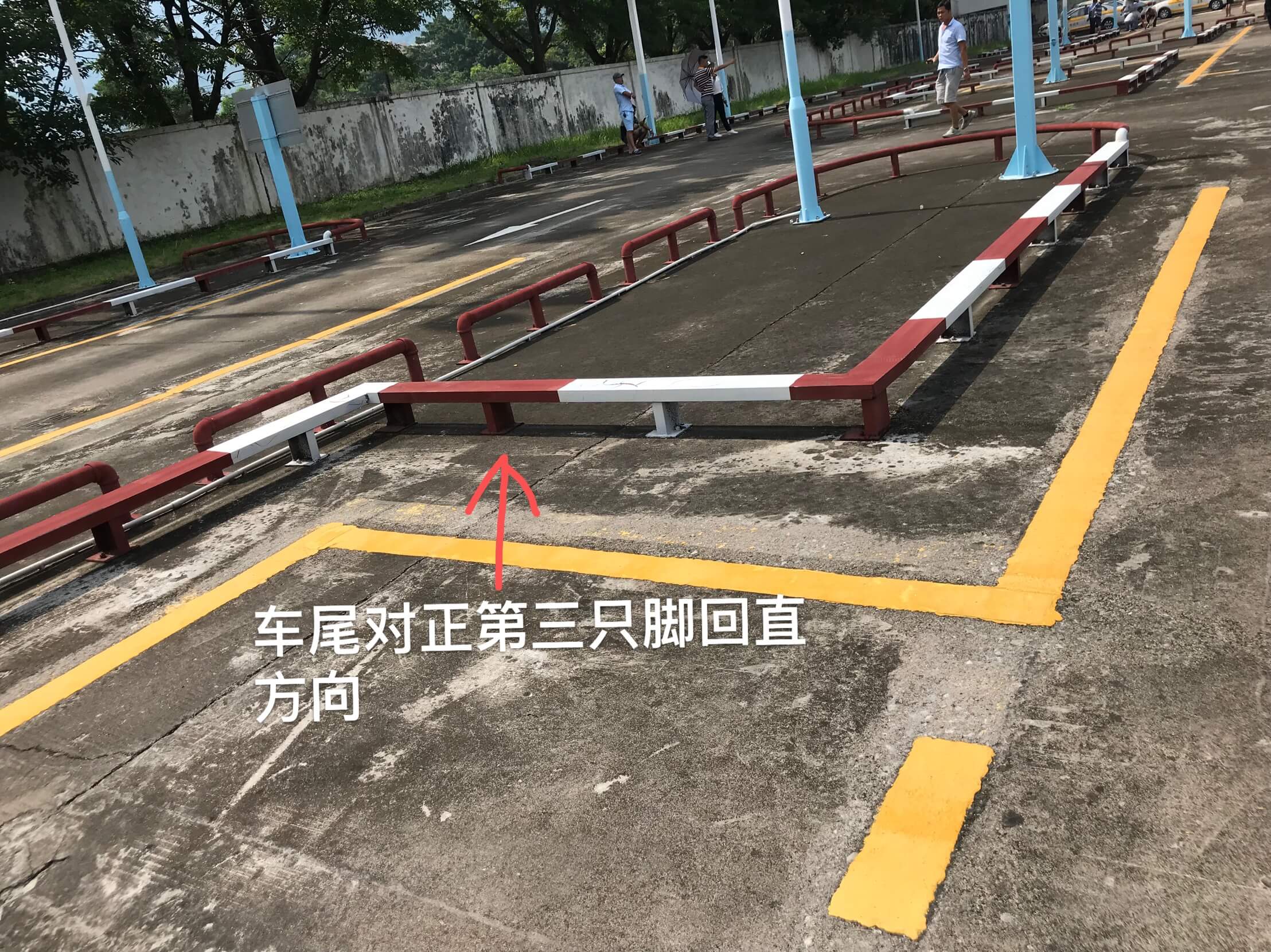 考场参考点，对应练习场的砖头